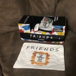 Friends Slippers & Toiletries Bag